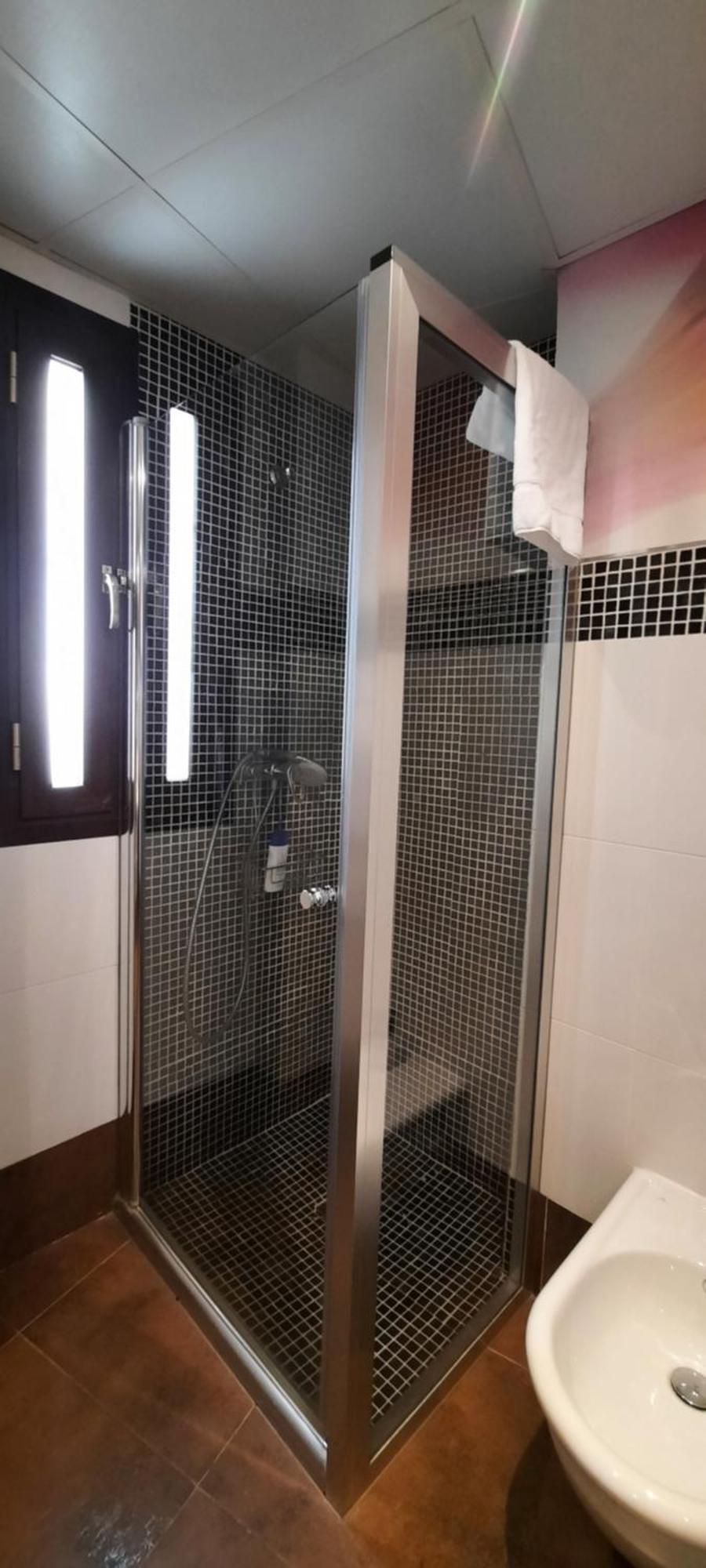Palacio Sirvente Mieres - Parking Gratuito Andújar Δωμάτιο φωτογραφία
