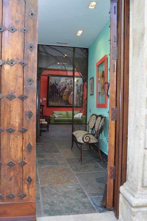 Palacio Sirvente Mieres - Parking Gratuito Andújar Εξωτερικό φωτογραφία